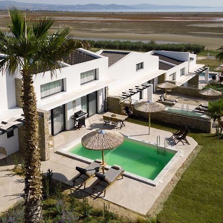 Flamingo View Suites & Villas 네아 포티데아 외부 사진