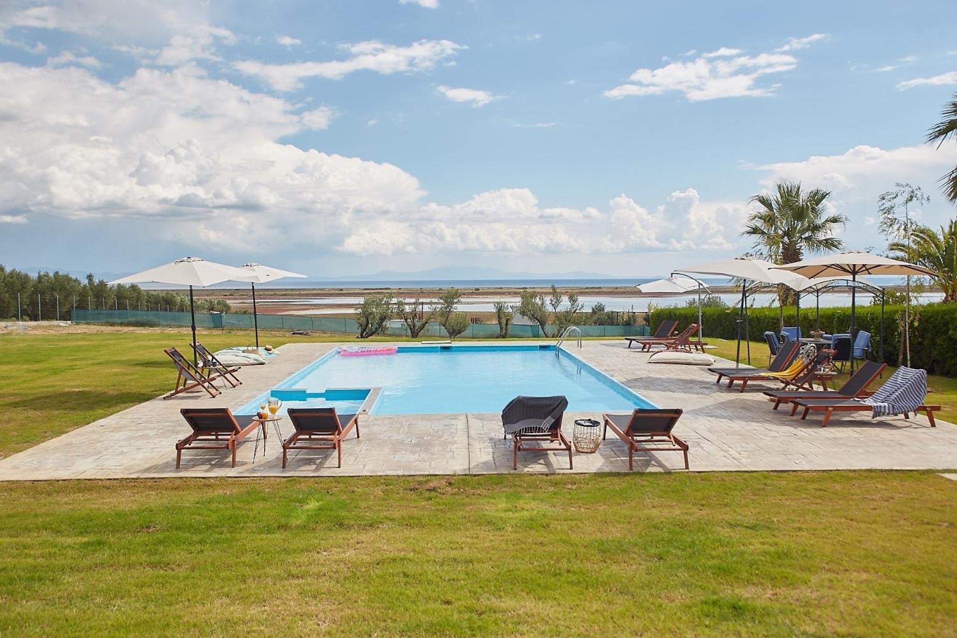 Flamingo View Suites & Villas 네아 포티데아 외부 사진