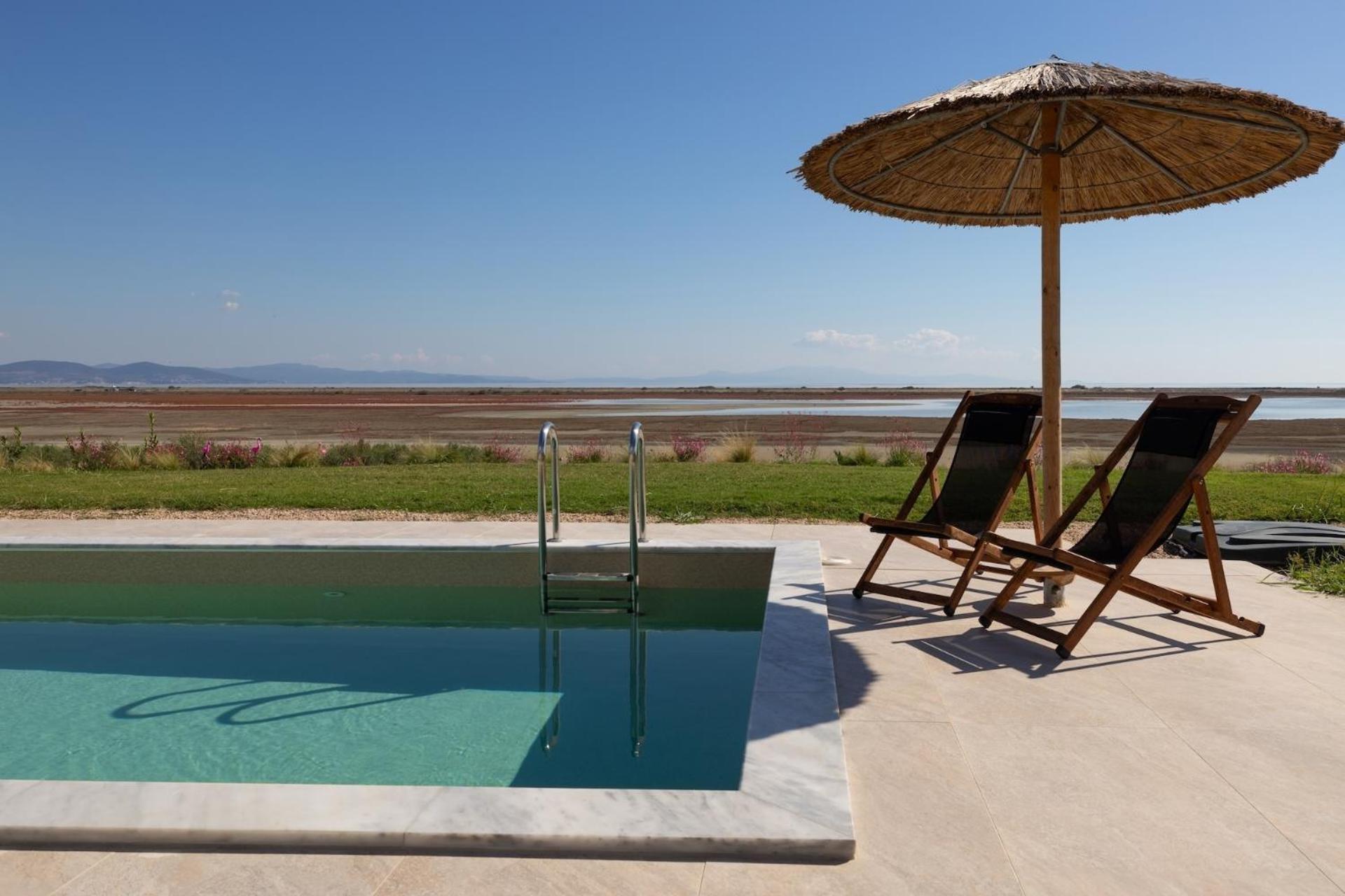 Flamingo View Suites & Villas 네아 포티데아 외부 사진