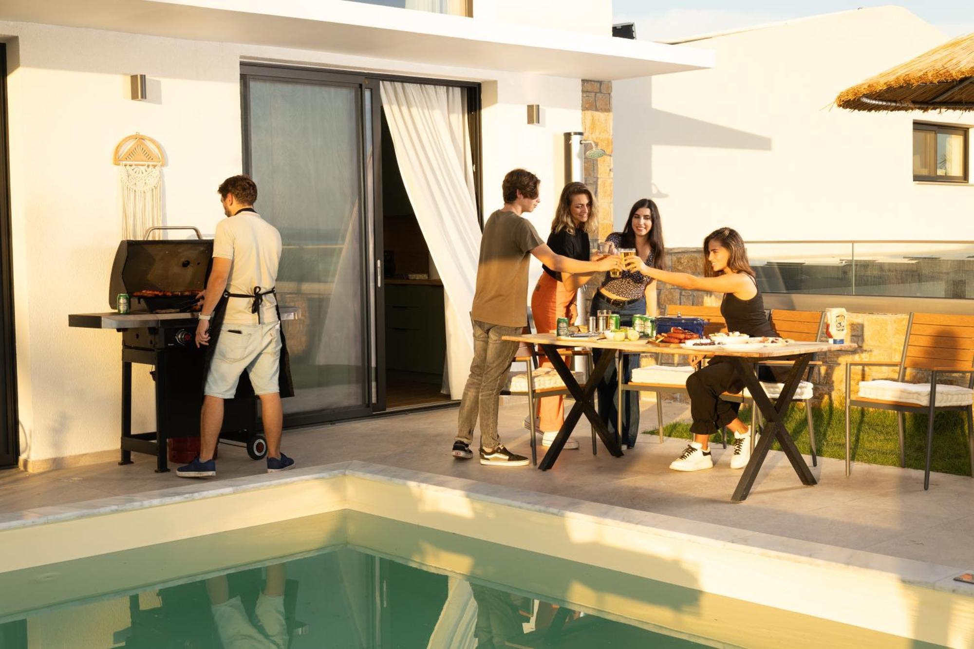 Flamingo View Suites & Villas 네아 포티데아 외부 사진